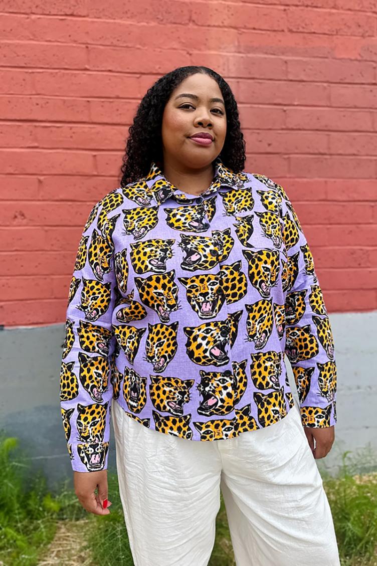 Button Down Cheetah Head - 0