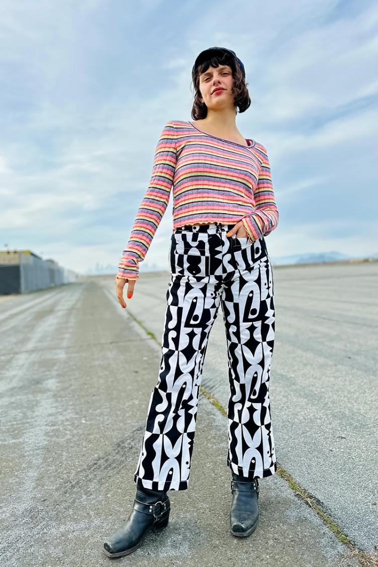 Hose Casual Bell Illusions