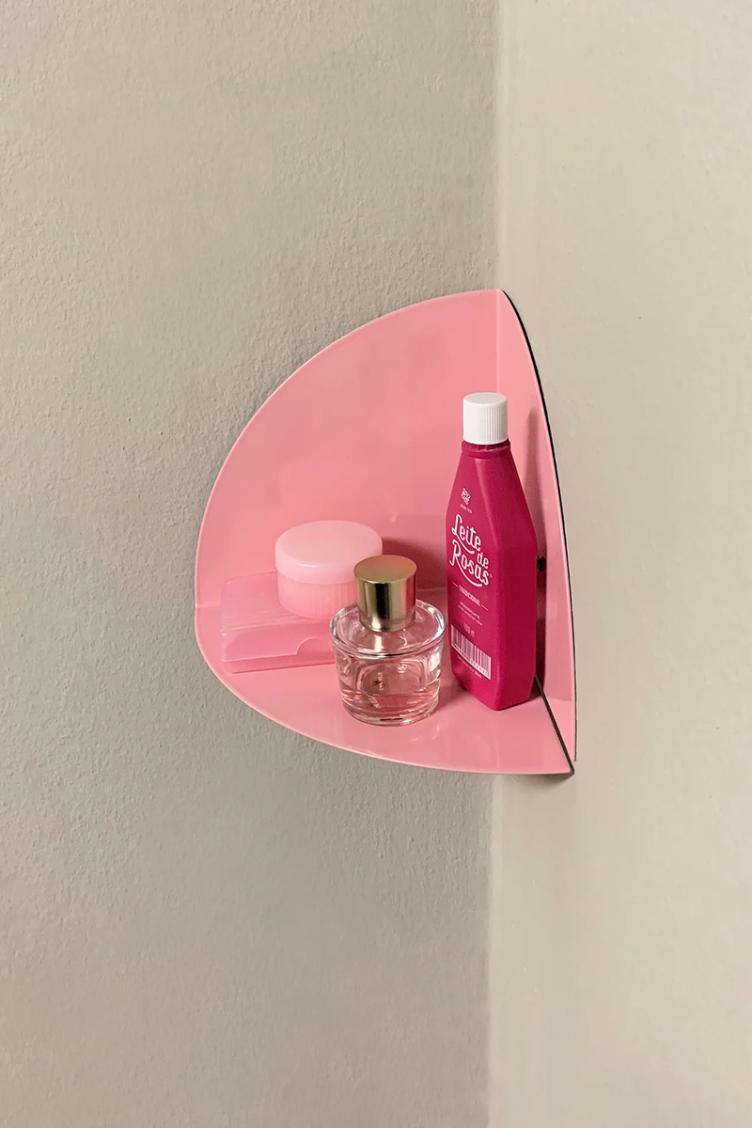 Regal corner shelf - 1