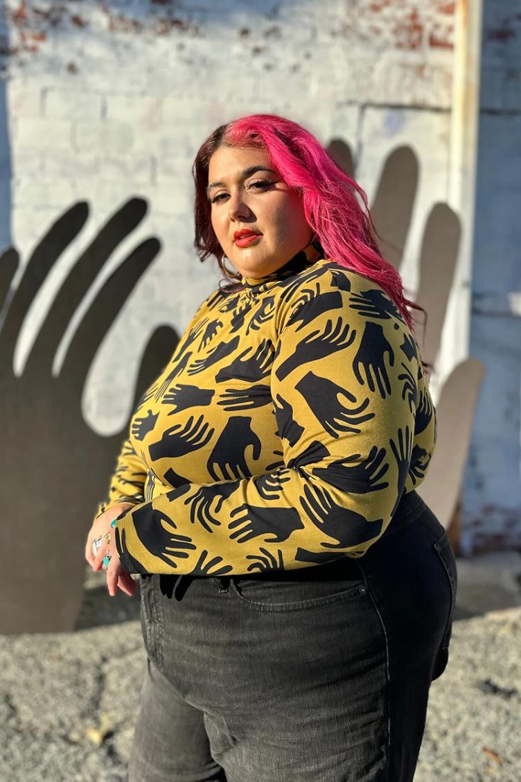 Turtle Neck Hands - 1