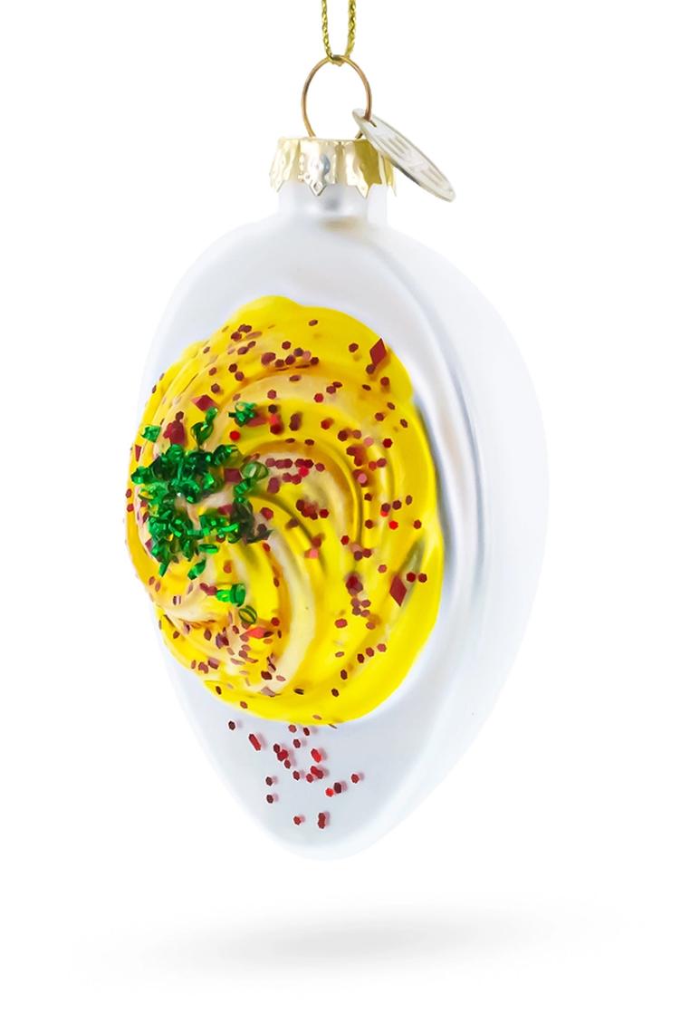 Weihnachtsschmuck gefülltes Ei